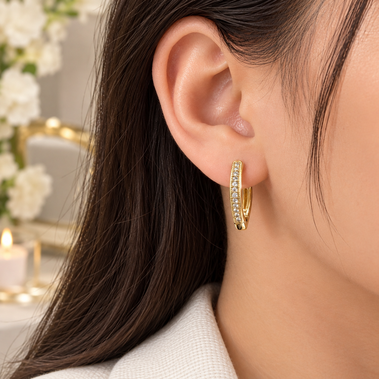 گوشواره حلقه ای نگین دار رنگ ثابت