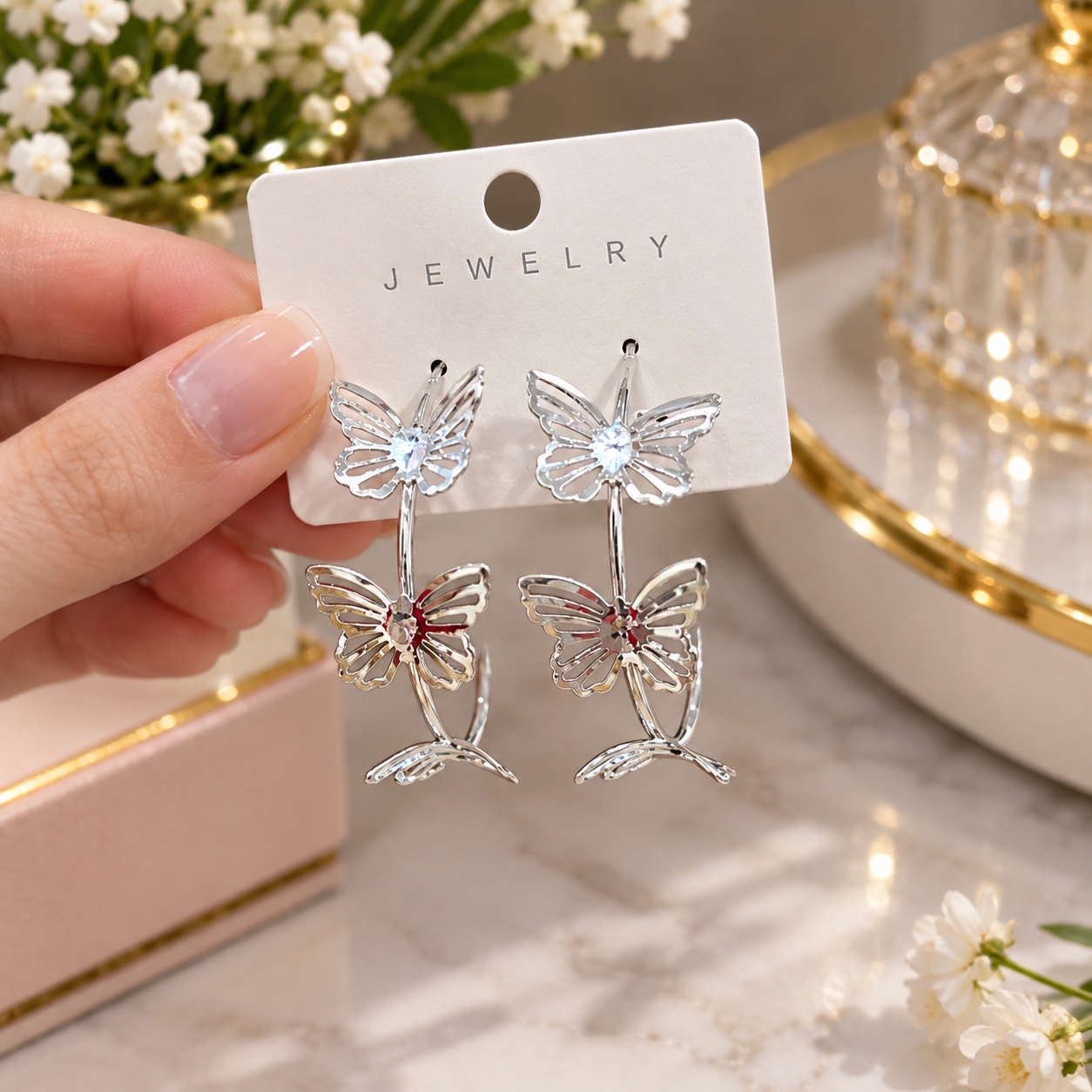گوشواره حلقه ای پروانه دار